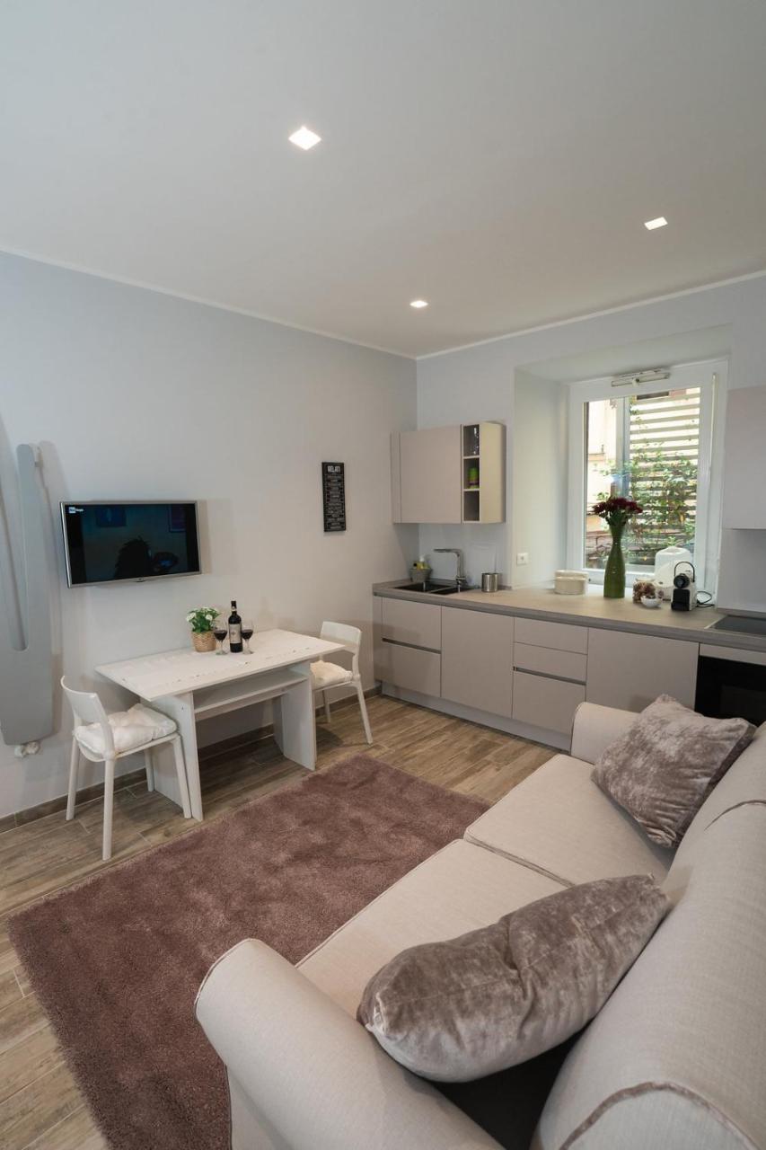 Laura Family Apartments Rom Eksteriør billede